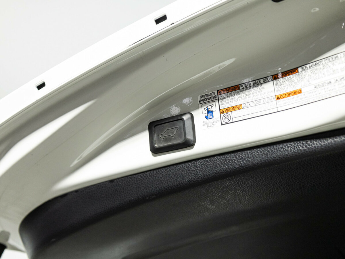 Toyota RAV4 IV (XA40) Рестайлинг, 2016 - Фото №12