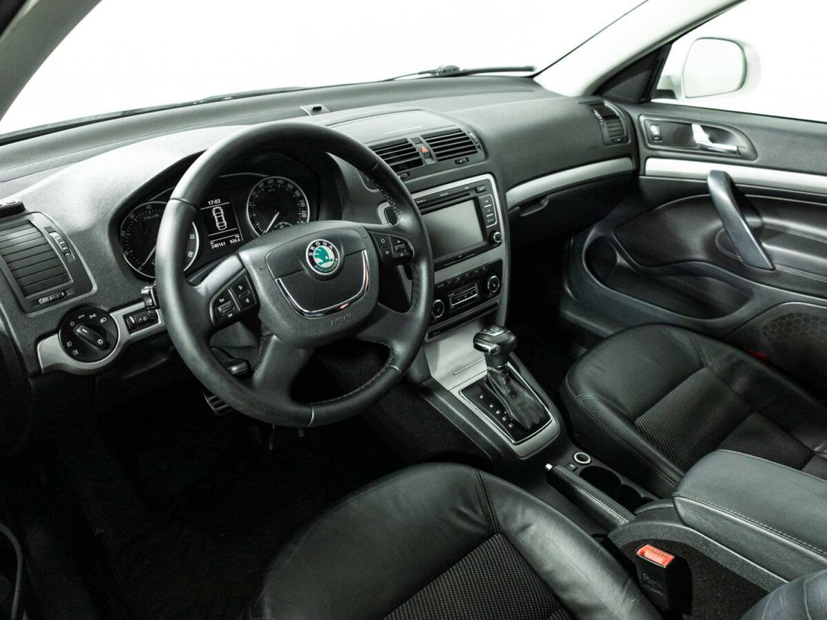 Skoda Octavia II (A5) Рестайлинг, 2012 - Фото №10