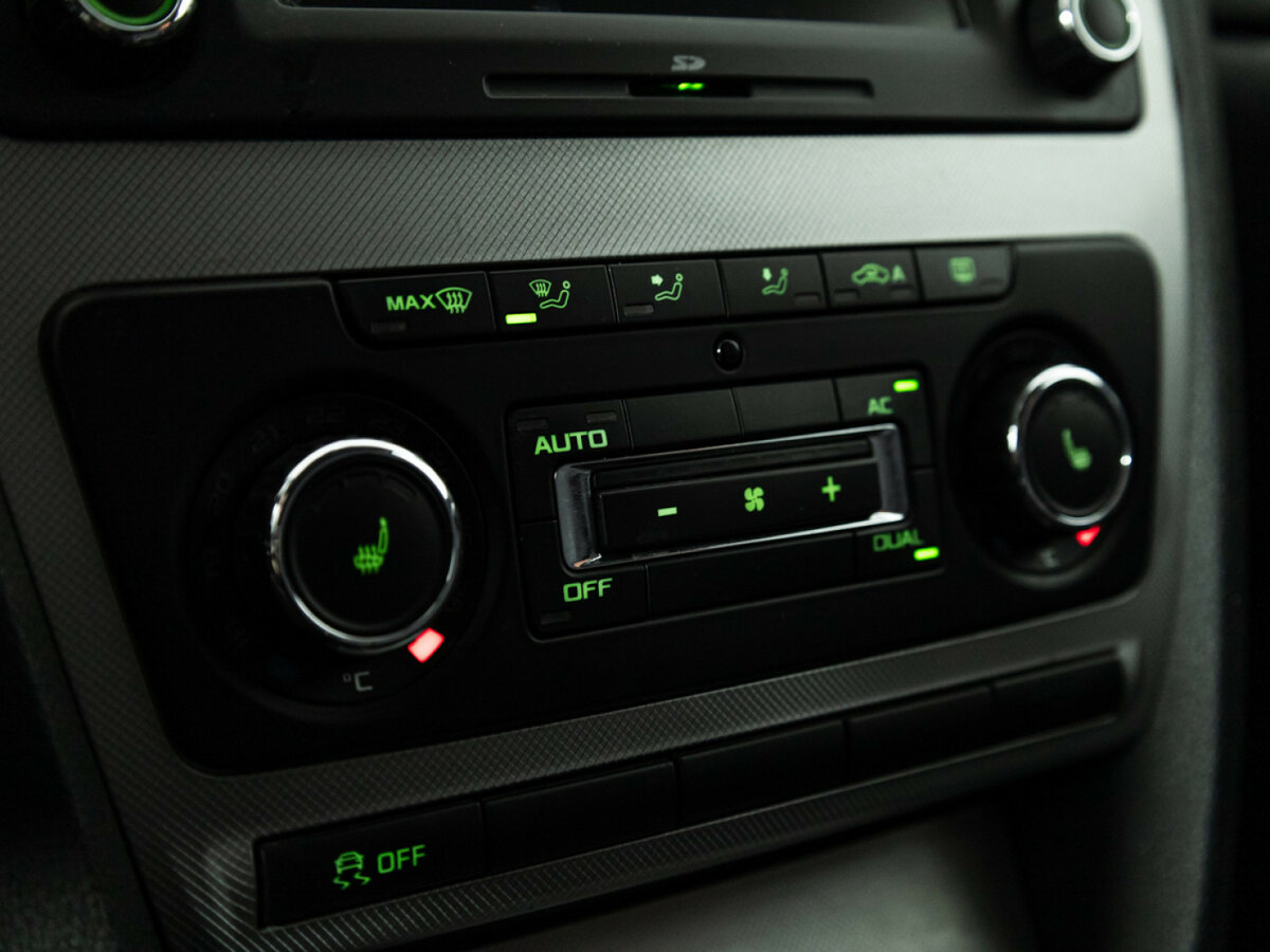 Skoda Octavia II (A5) Рестайлинг, 2012 - Фото №15