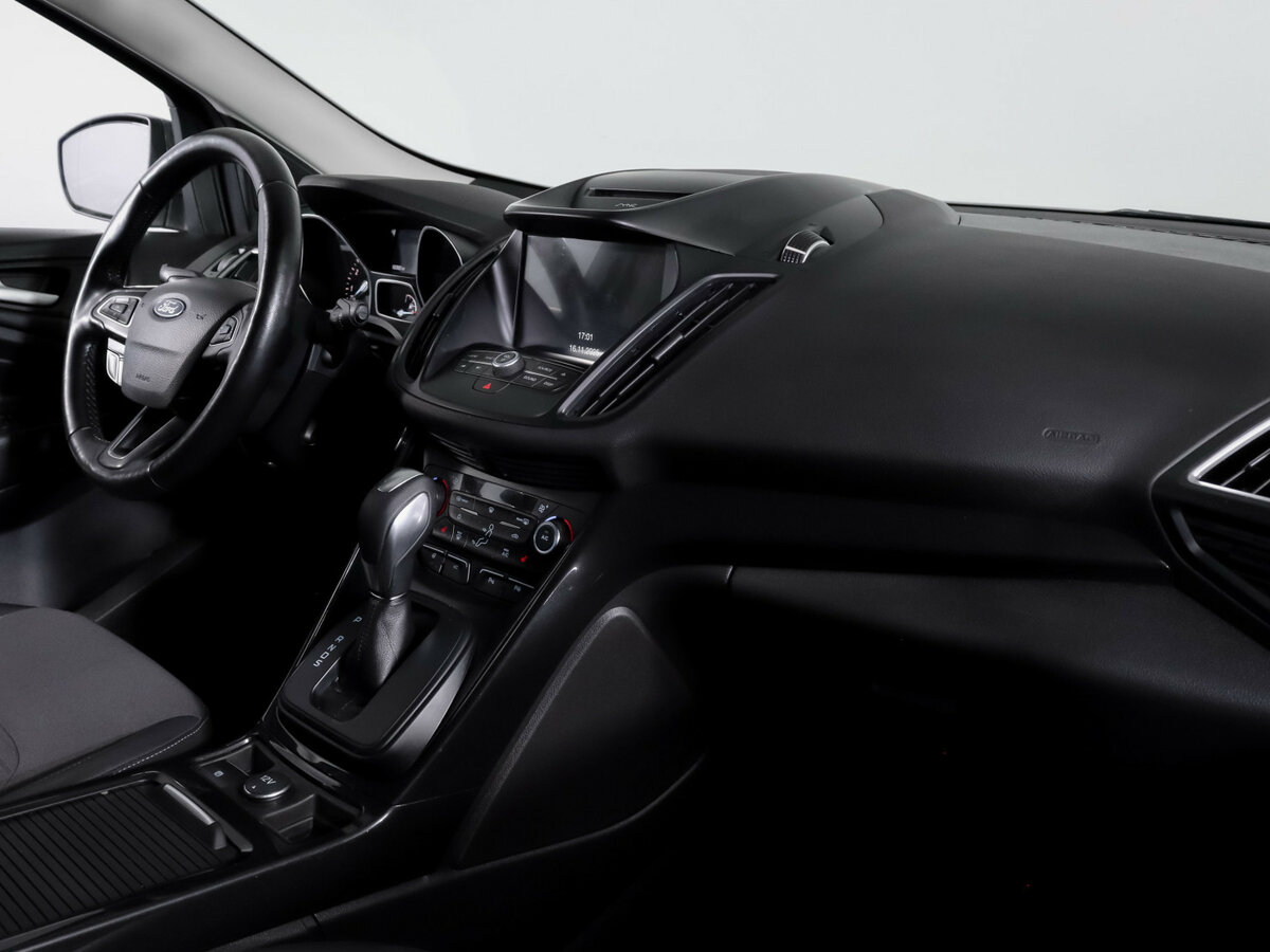 Ford Kuga II Рестайлинг, 2017 - Фото №8