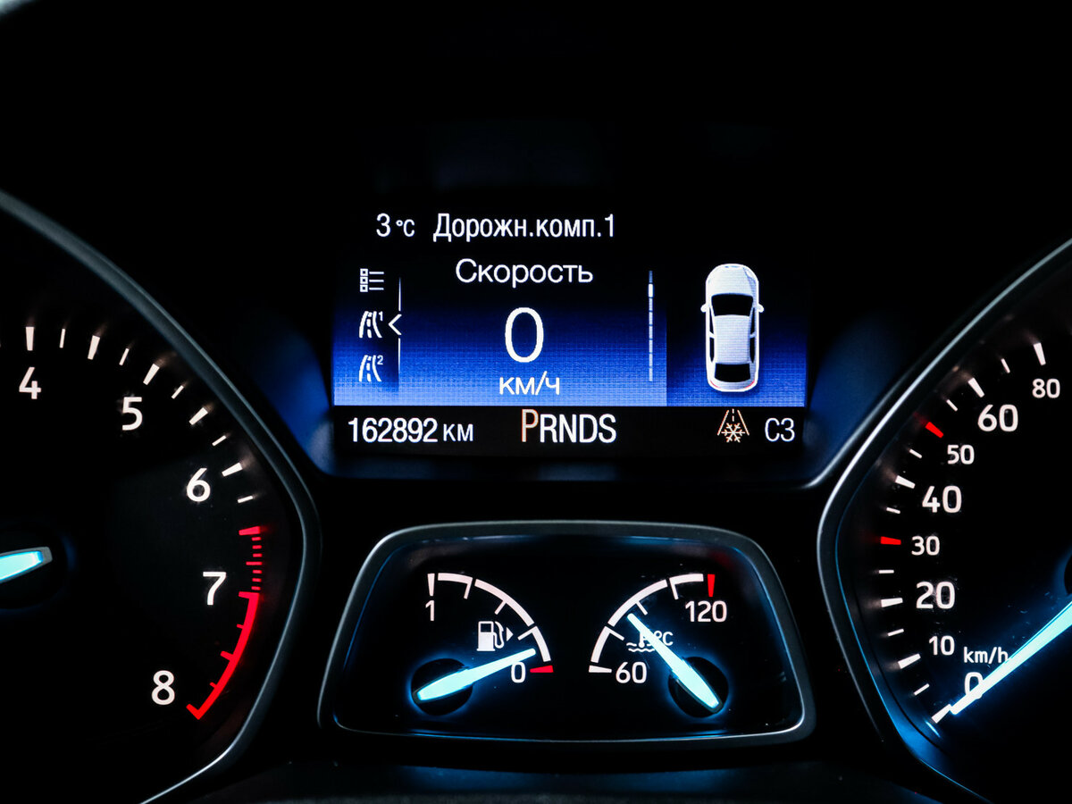 Ford Kuga II Рестайлинг, 2017 - Фото №10