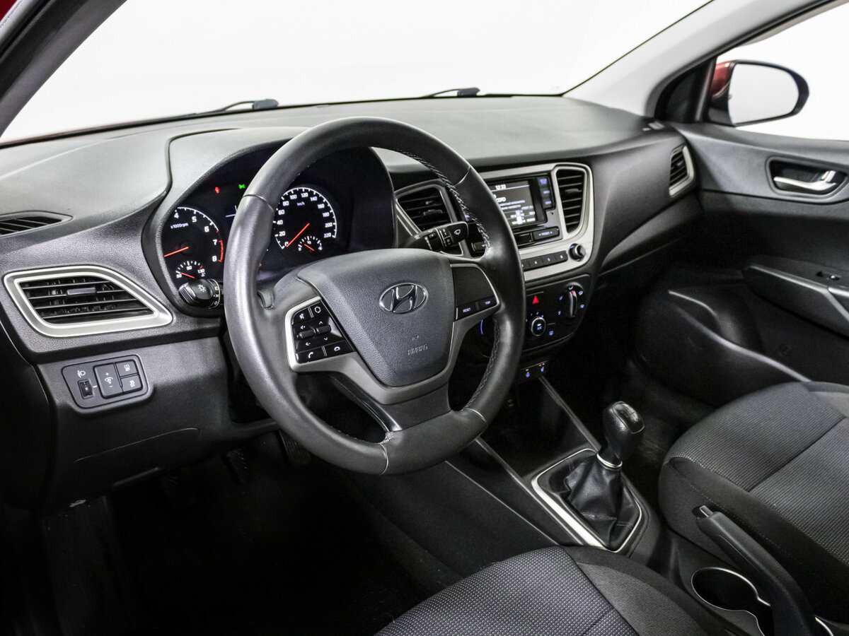 Hyundai Solaris II Рестайлинг, 2021 - Фото №10