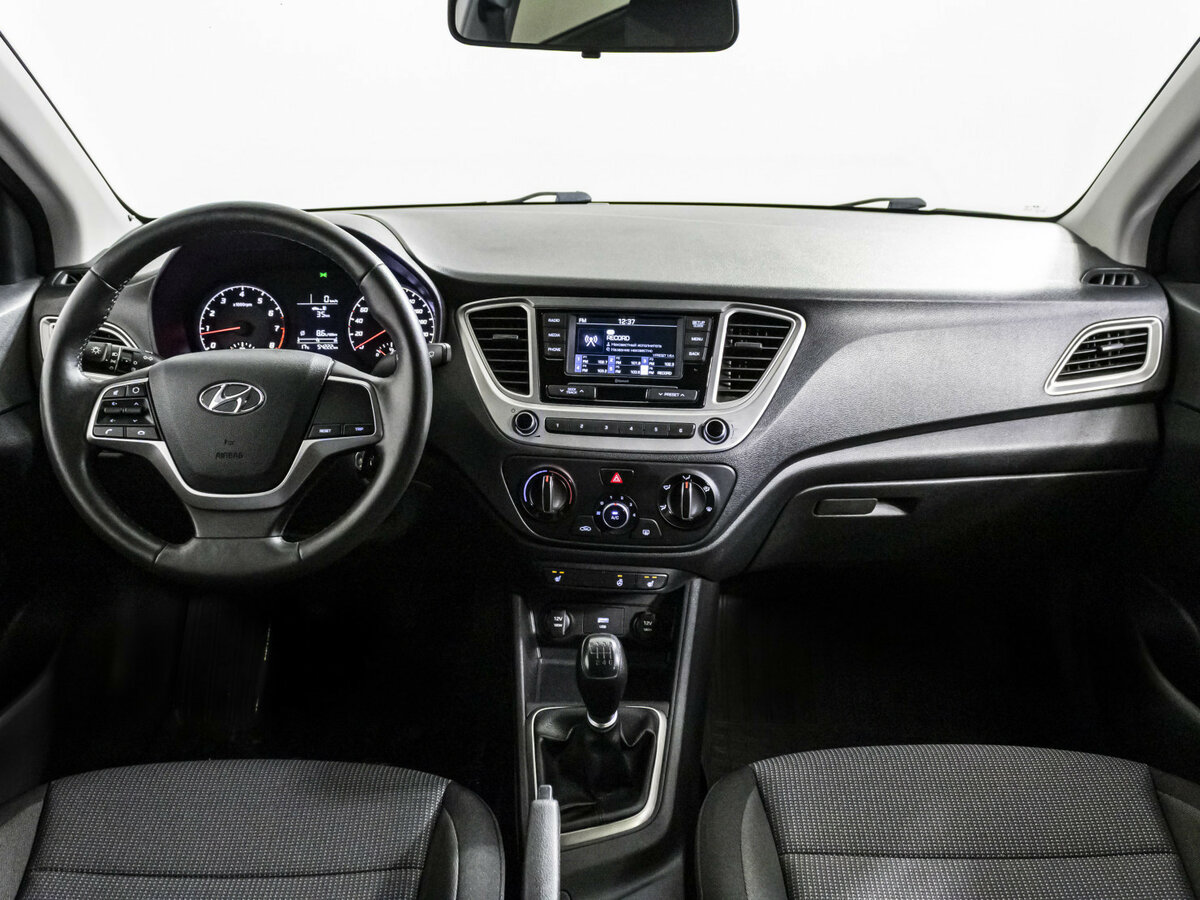 Hyundai Solaris II Рестайлинг, 2021 - Фото №13