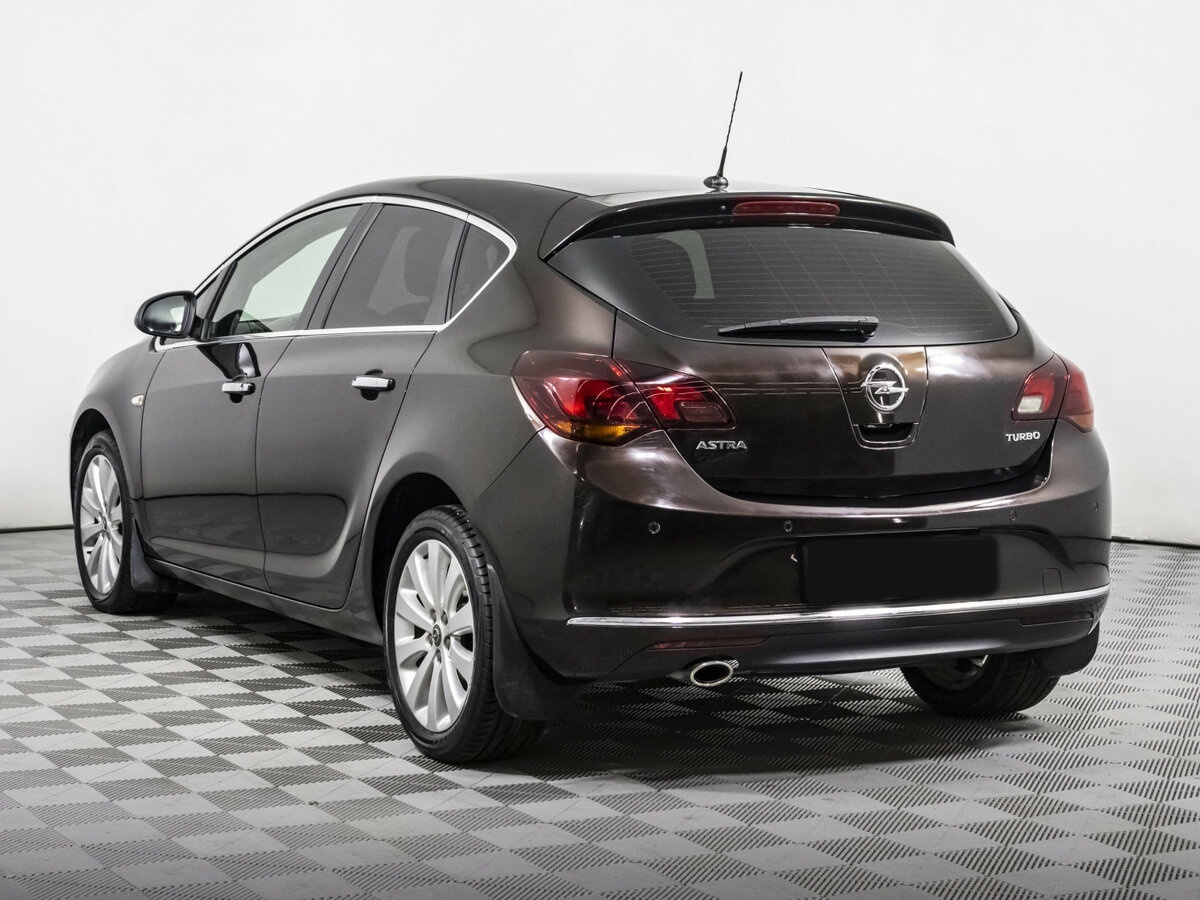 Opel Astra J Рестайлинг, 2013 - Фото №6