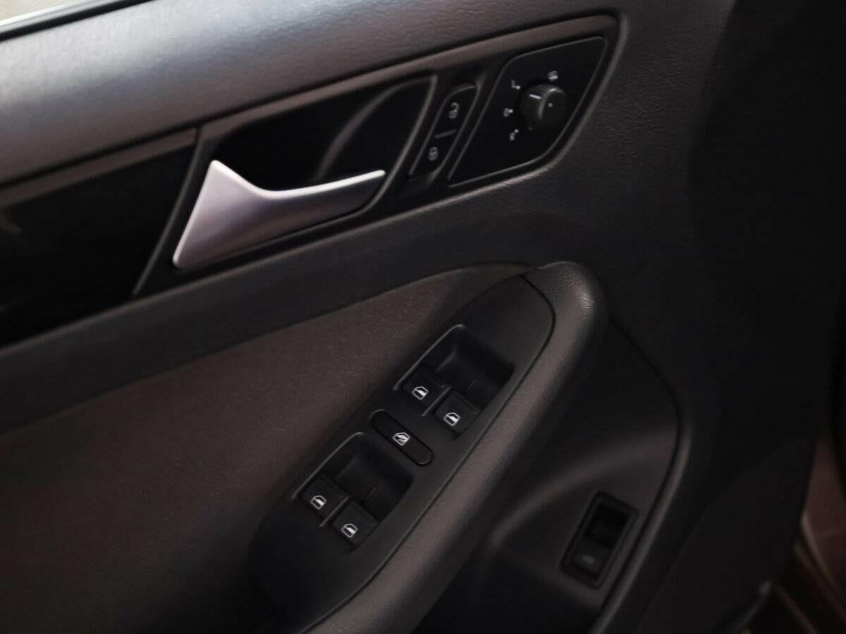 Volkswagen Jetta VI, 2014 - Фото №9