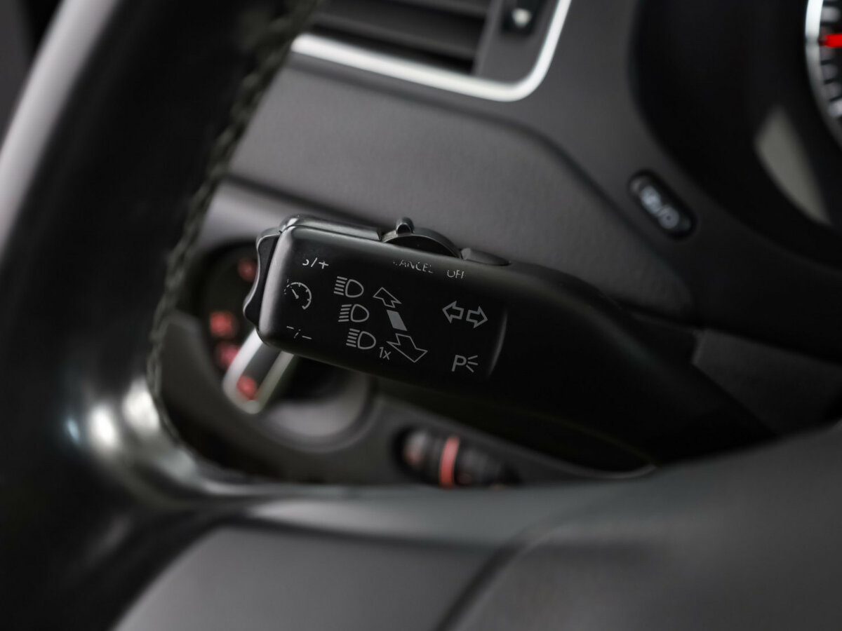 Volkswagen Jetta VI, 2014 - Фото №11