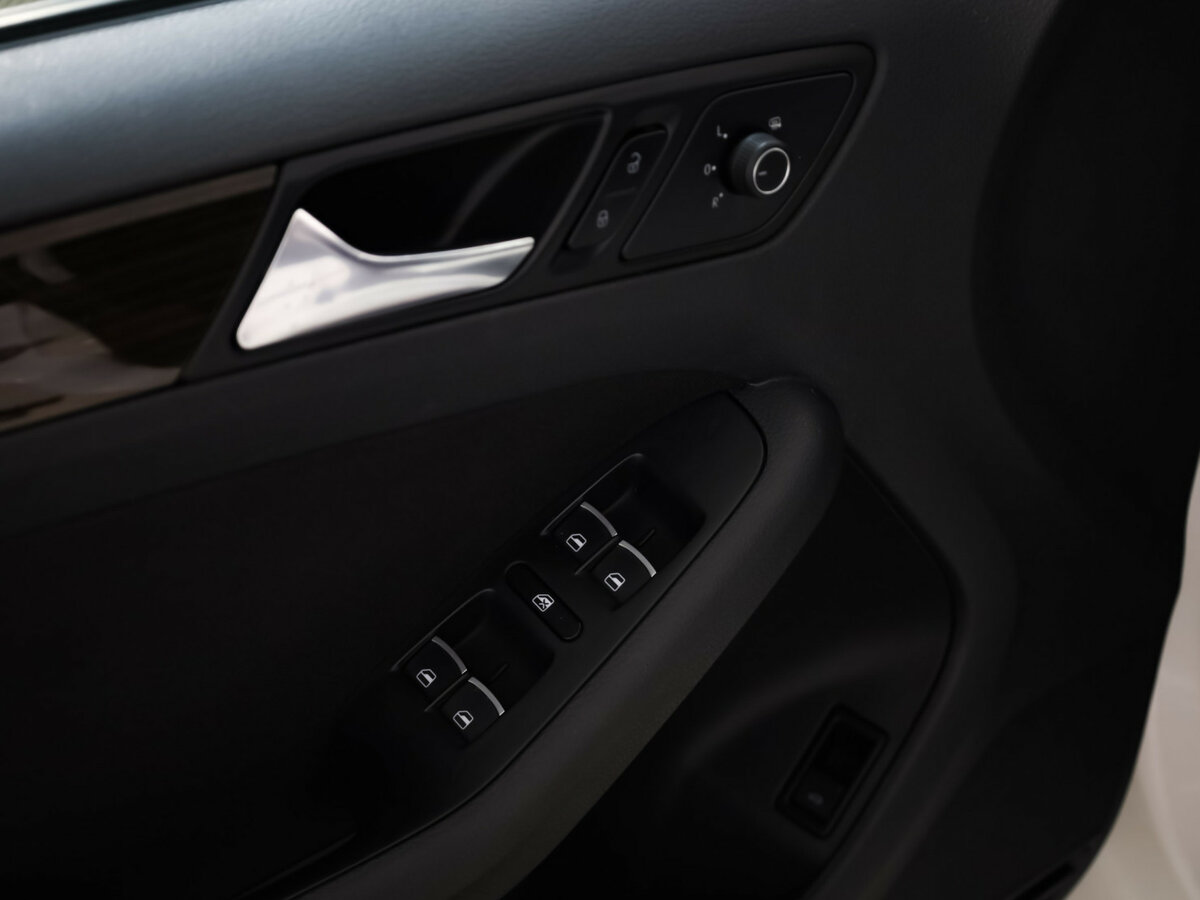 Volkswagen Jetta VI Рестайлинг, 2015 - Фото №10