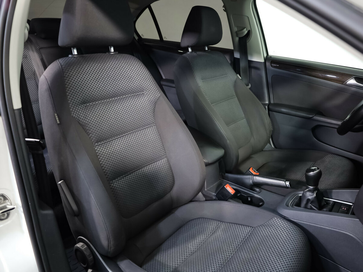 Volkswagen Jetta VI Рестайлинг, 2015 - Фото №13