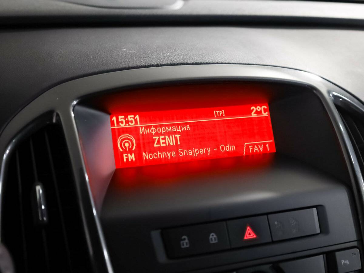 Opel Astra J, 2012 - Фото №13