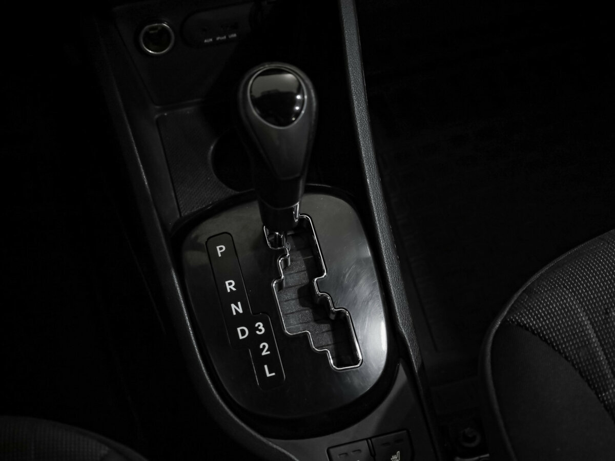 Kia Rio 4-speed III, 2013 - Фото №13