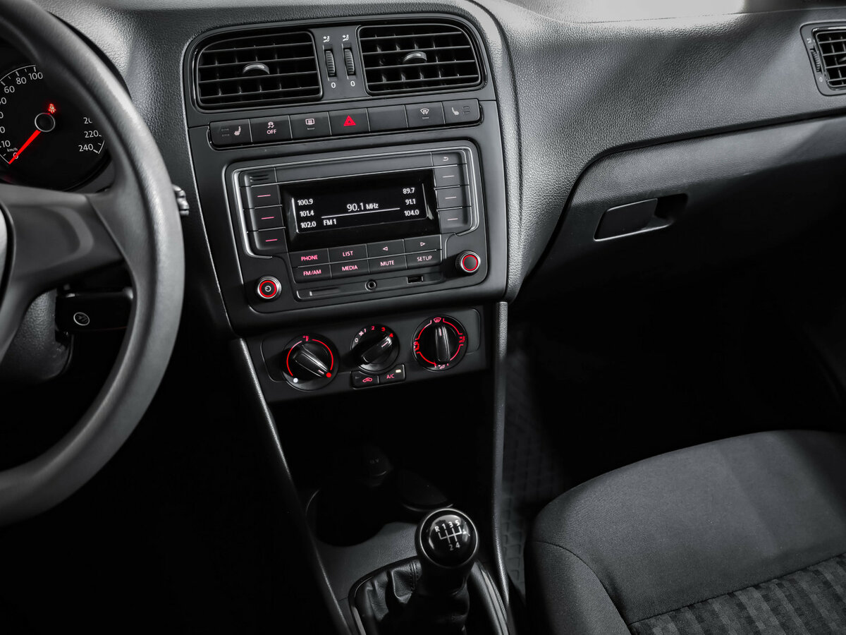 Volkswagen Polo V Рестайлинг, 2018 - Фото №12