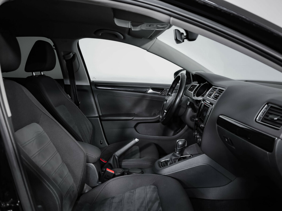 Volkswagen Jetta VI Рестайлинг, 2017 - Фото №24