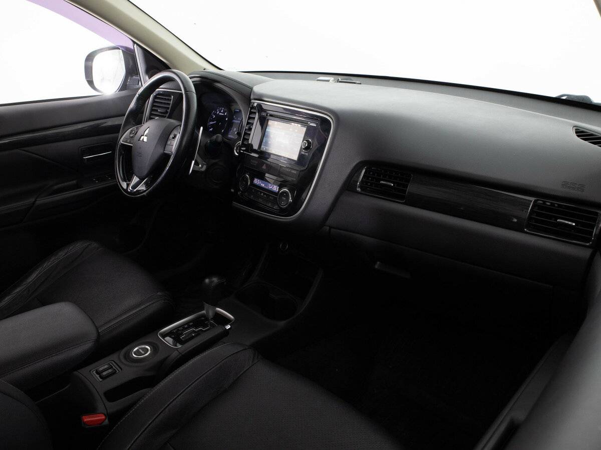 Mitsubishi Outlander III Рестайлинг 2, 2016 - Фото №11