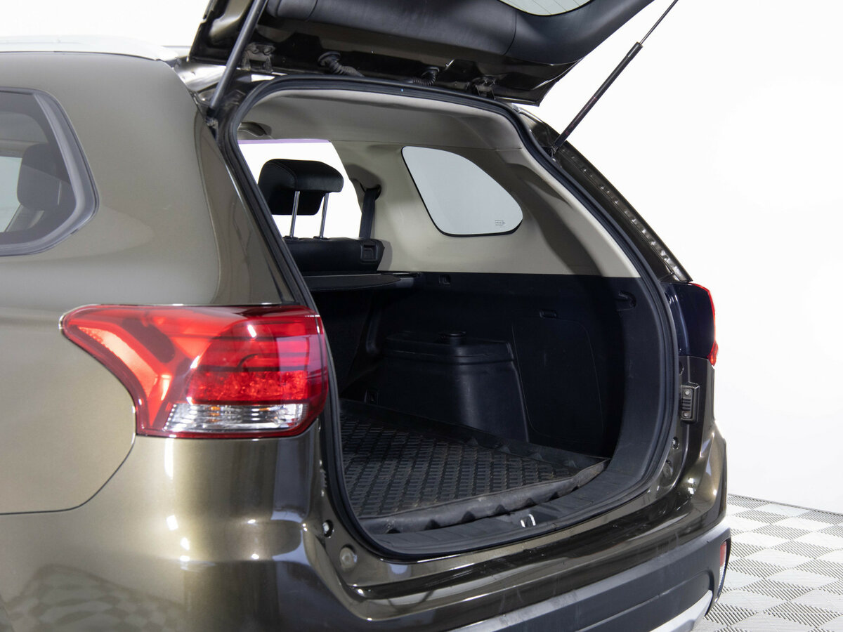 Mitsubishi Outlander III Рестайлинг 2, 2016 - Фото №14