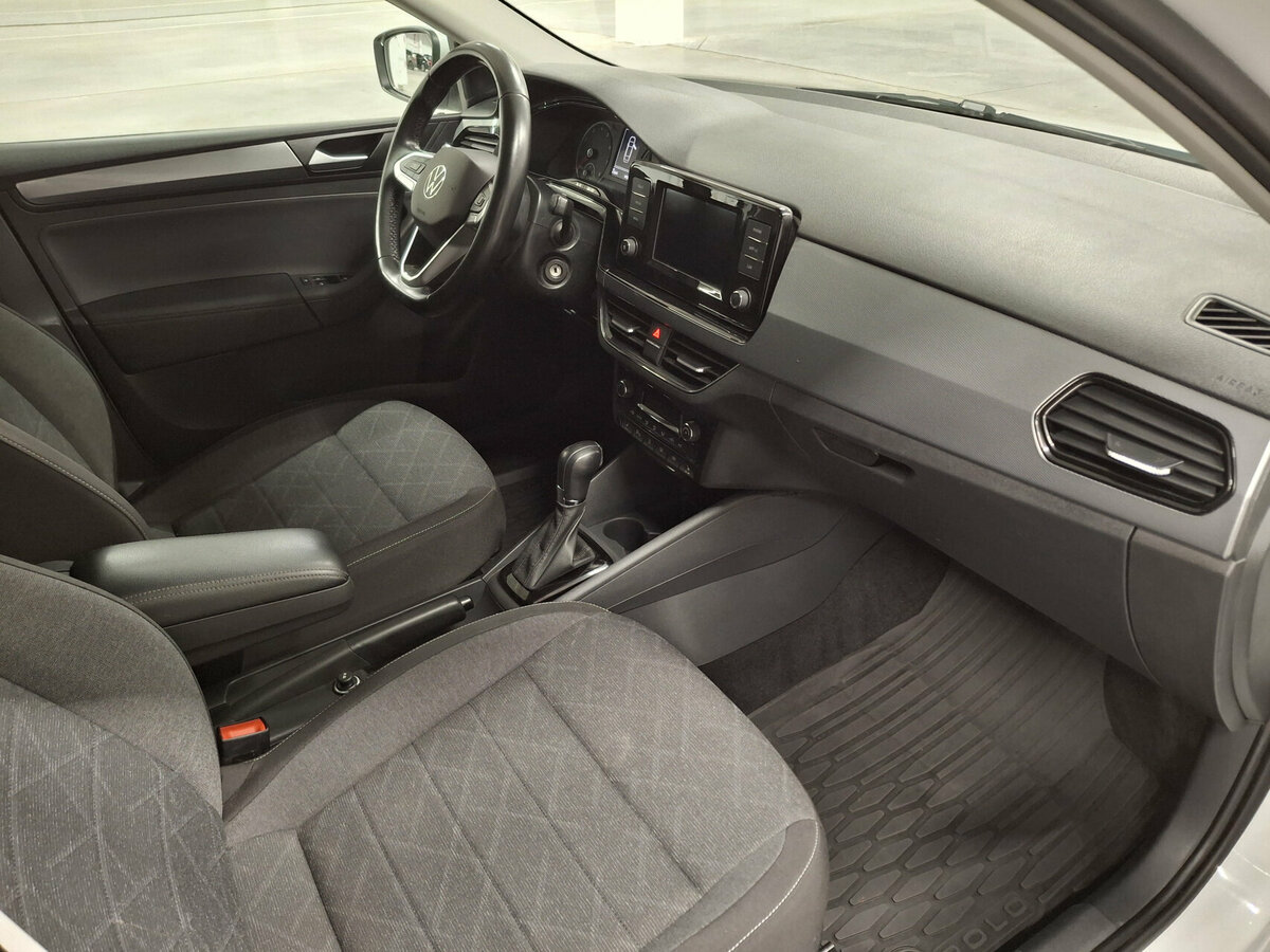 Volkswagen Polo VI, 2021 - Фото №10