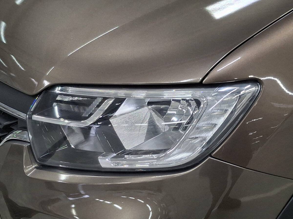 Renault Logan Stepway II Рестайлинг, 2020 - Фото №16