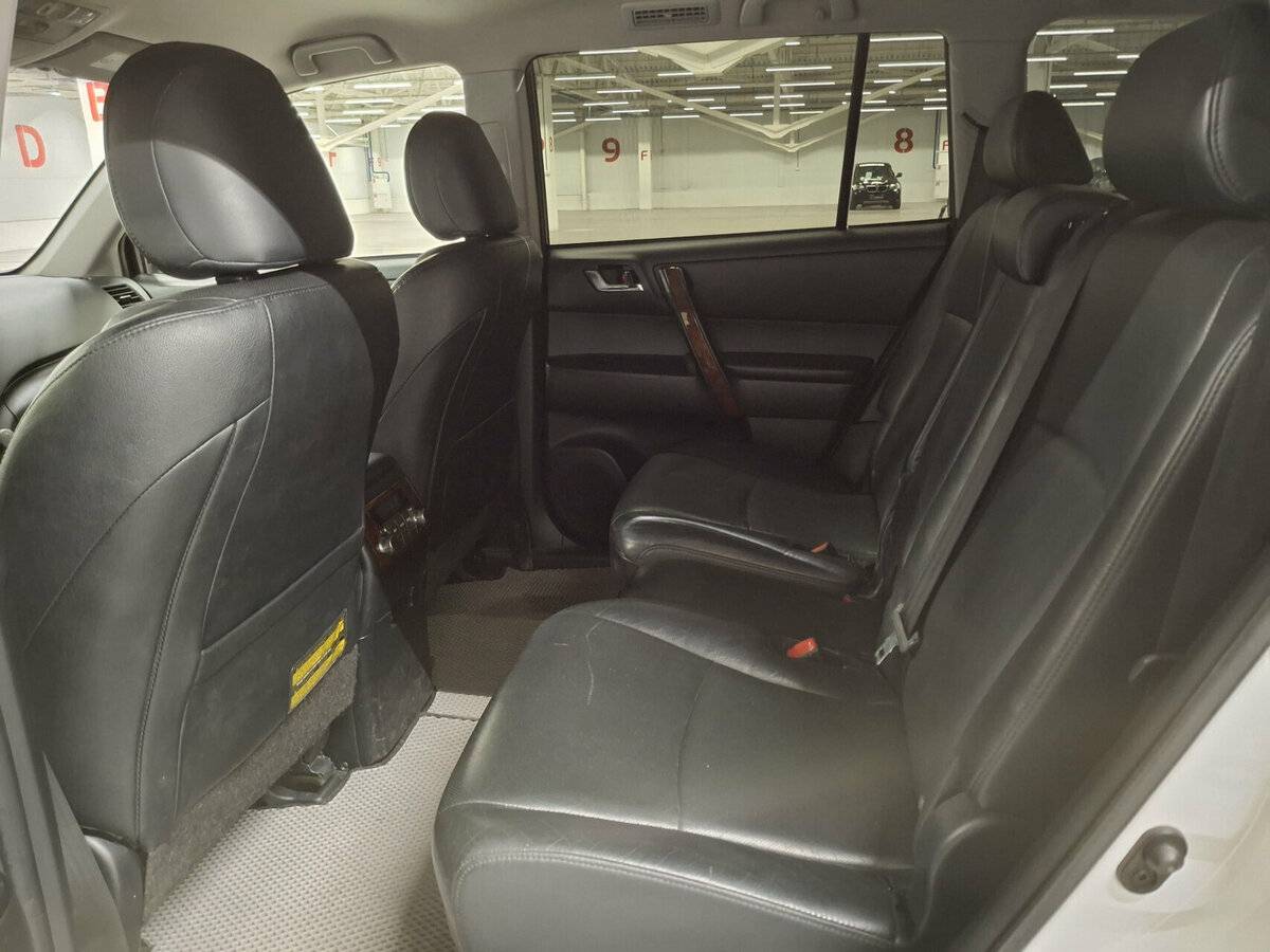 Toyota Highlander II (U40) Рестайлинг, 2012 - Фото №11