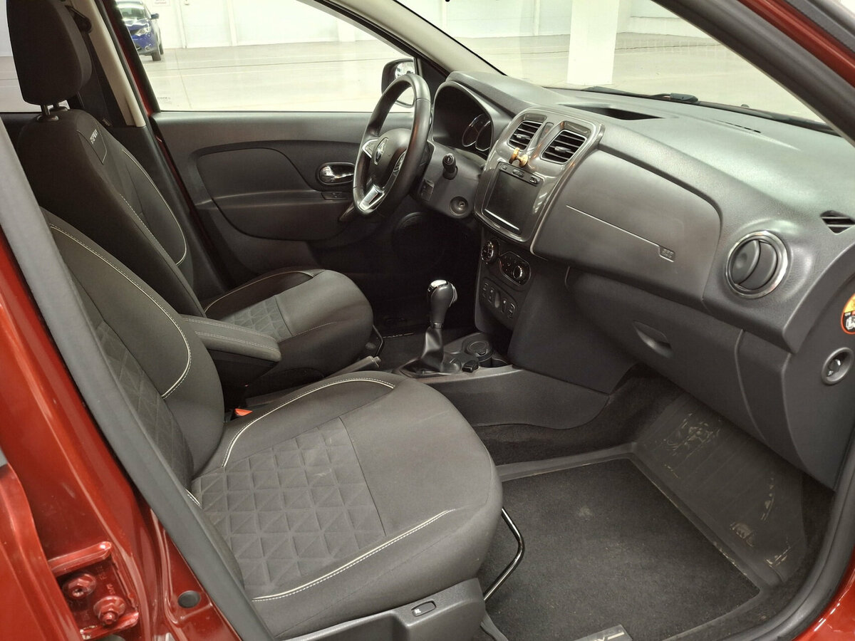 Renault Sandero Stepway II Рестайлинг, 2018 - Фото №10