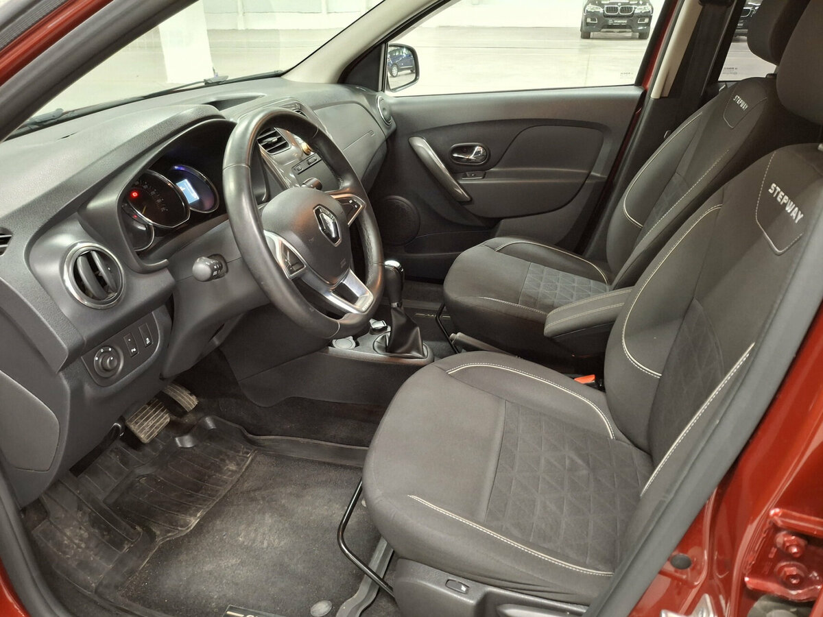 Renault Sandero Stepway II Рестайлинг, 2018 - Фото №15