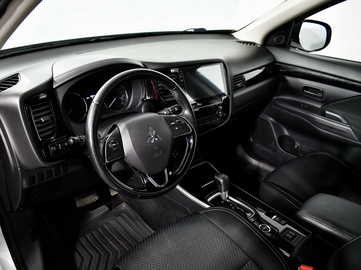 Mitsubishi Outlander III Рестайлинг 3, 2018 - Фото №6