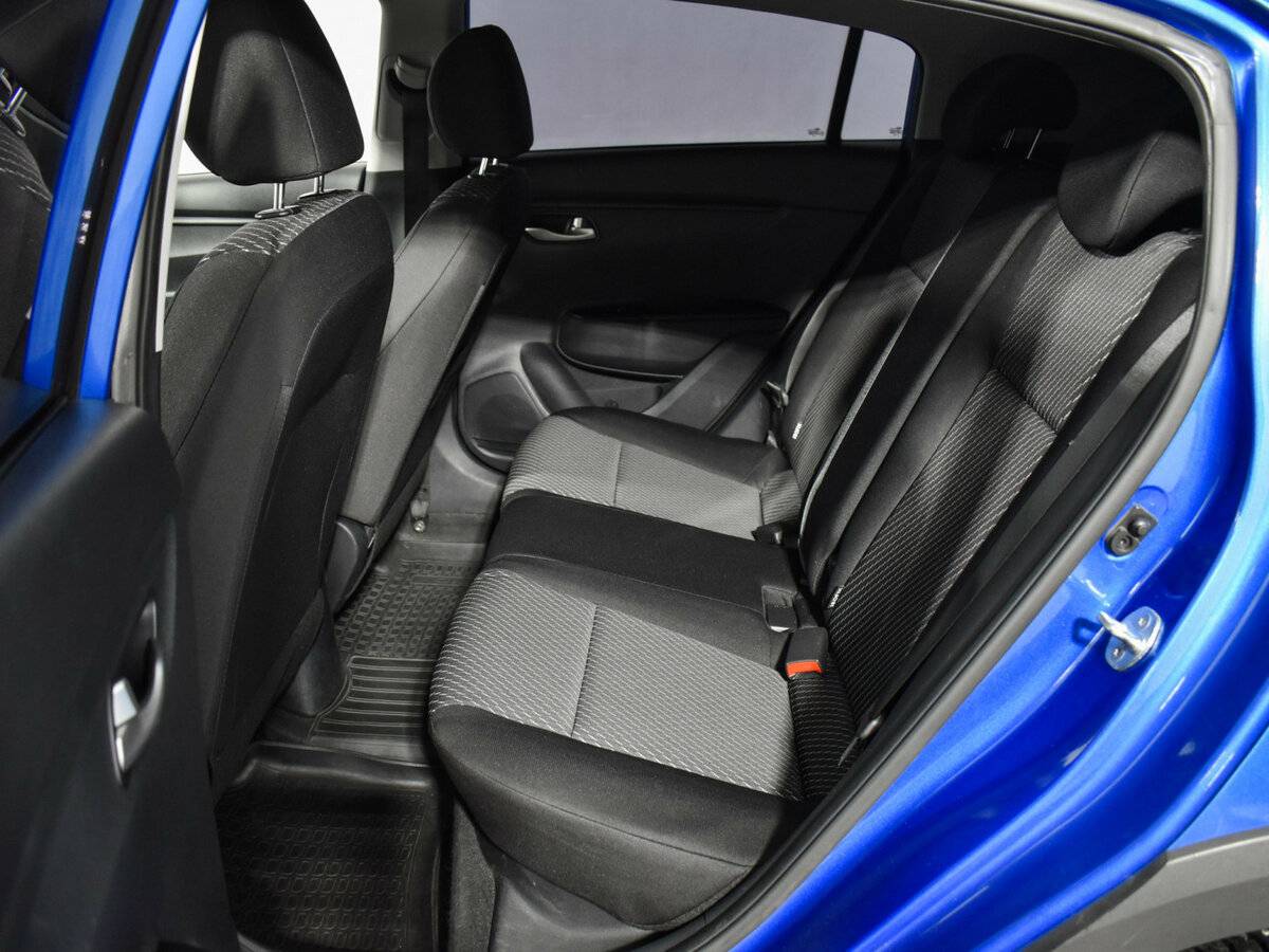 Kia Rio X-Line IV, 2019 - Фото №10