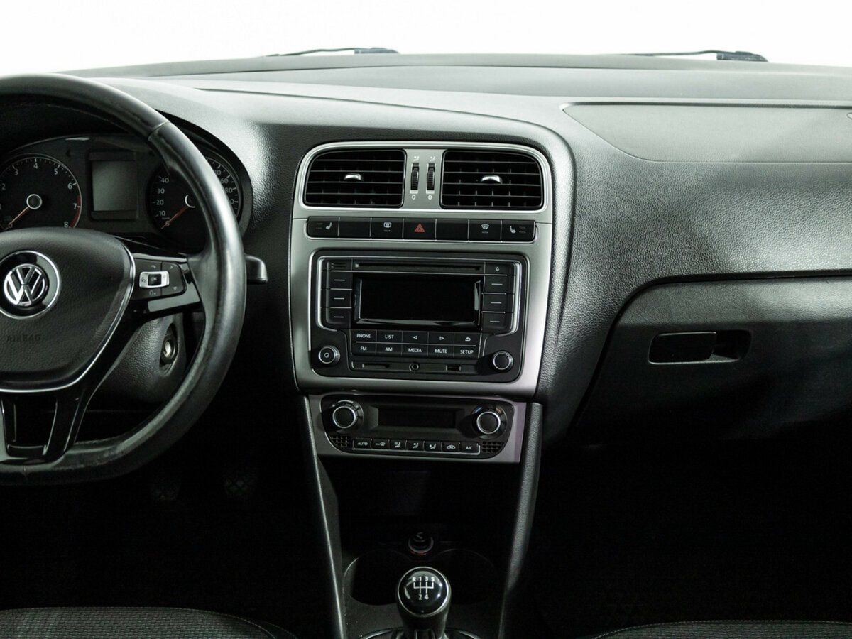 Volkswagen Polo V Рестайлинг, 2016 - Фото №13