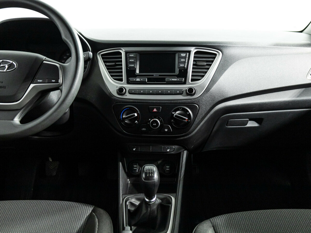 Hyundai Solaris II, 2020 - Фото №13