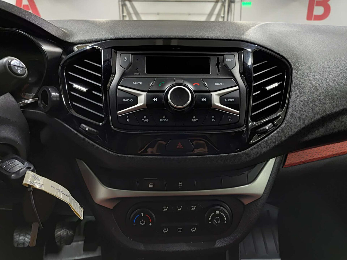 Lada (ВАЗ) Vesta SW Cross I, 2019 - Фото №13