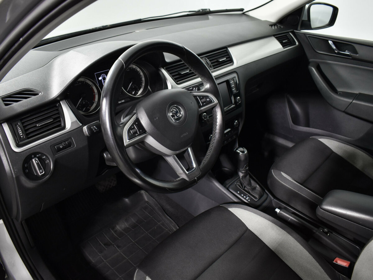 Skoda Rapid I, 2017 - Фото №8