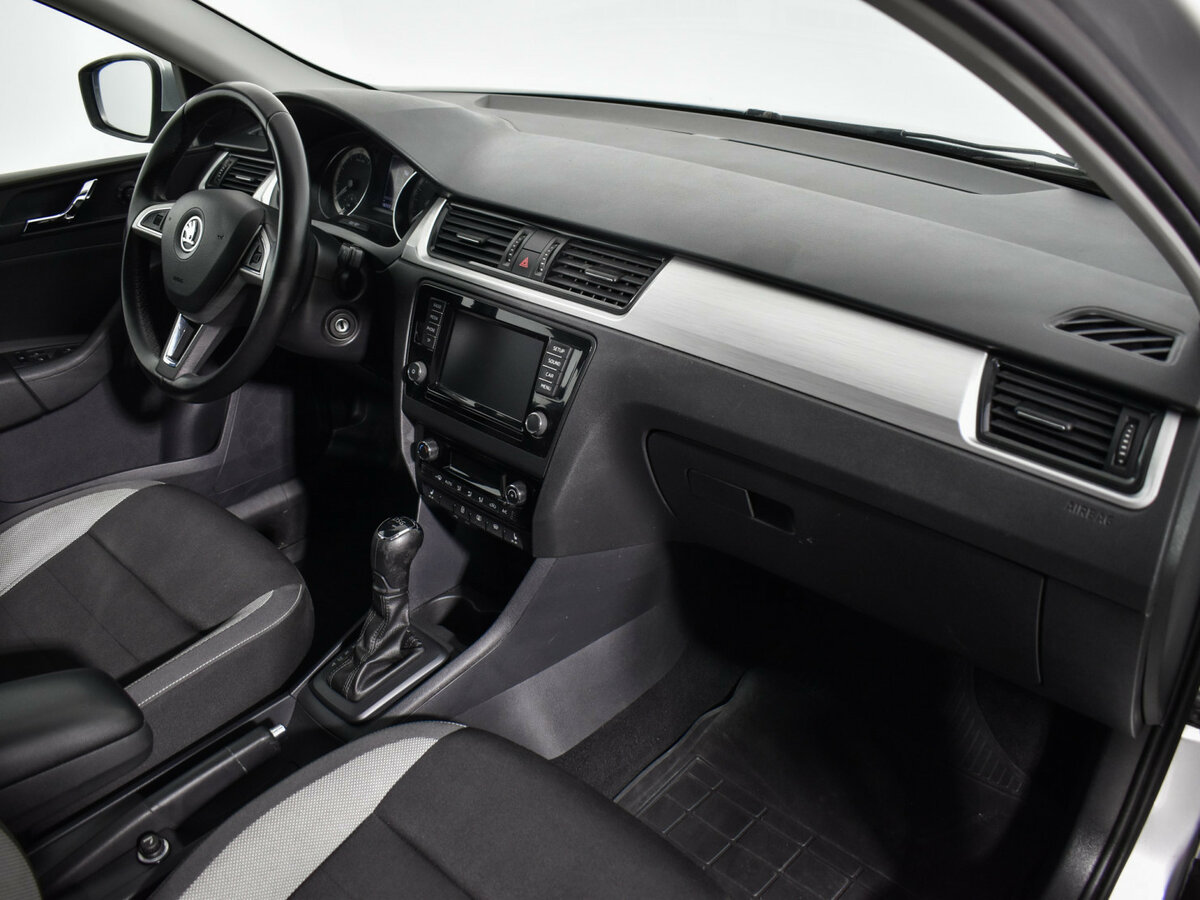 Skoda Rapid I, 2017 - Фото №11