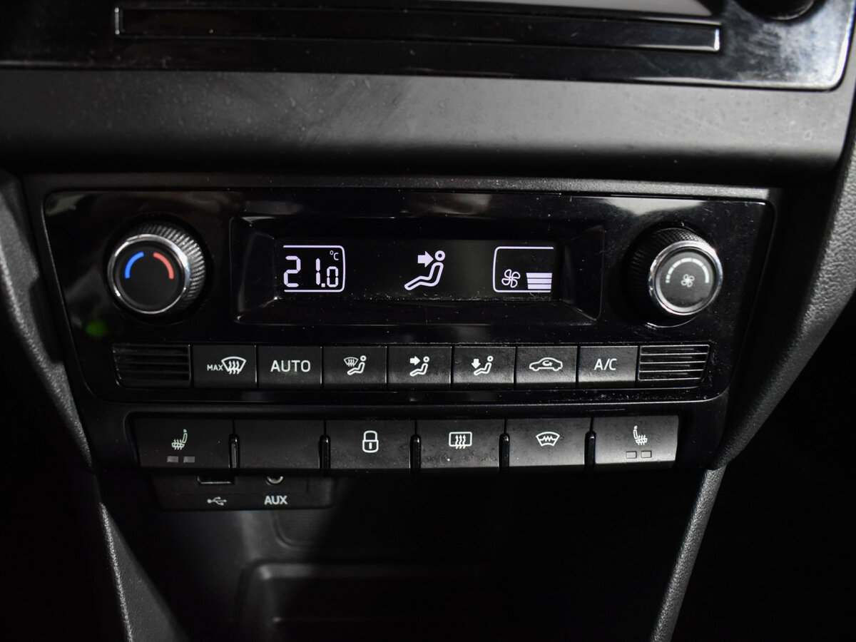 Skoda Rapid I, 2017 - Фото №15