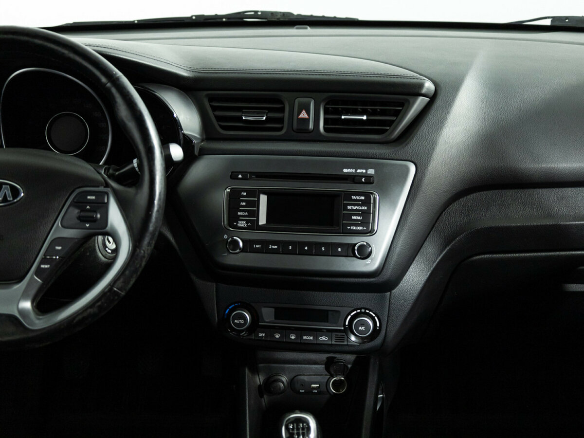 Kia Rio III Рестайлинг, 2016 - Фото №13