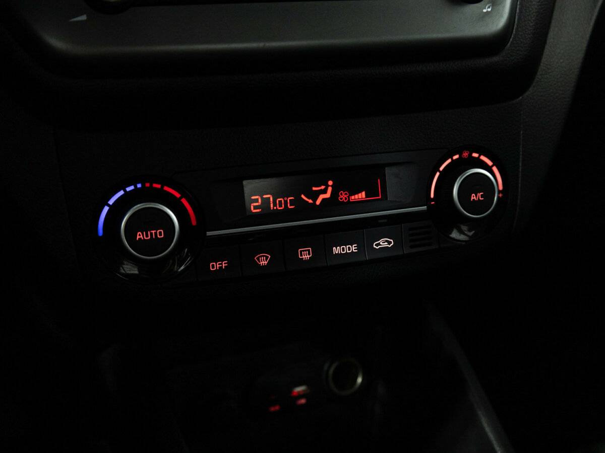 Kia Rio III Рестайлинг, 2016 - Фото №14