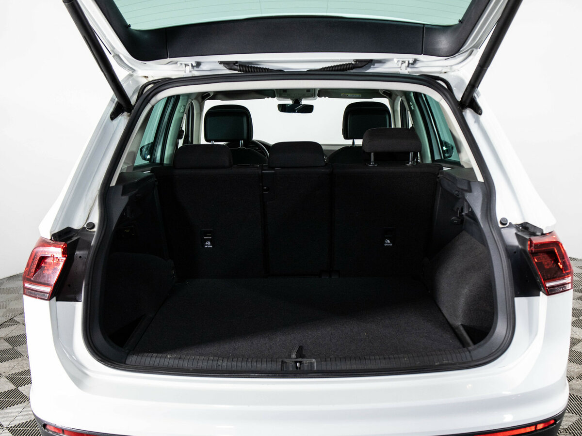 Volkswagen Tiguan II, 2018 - Фото №8
