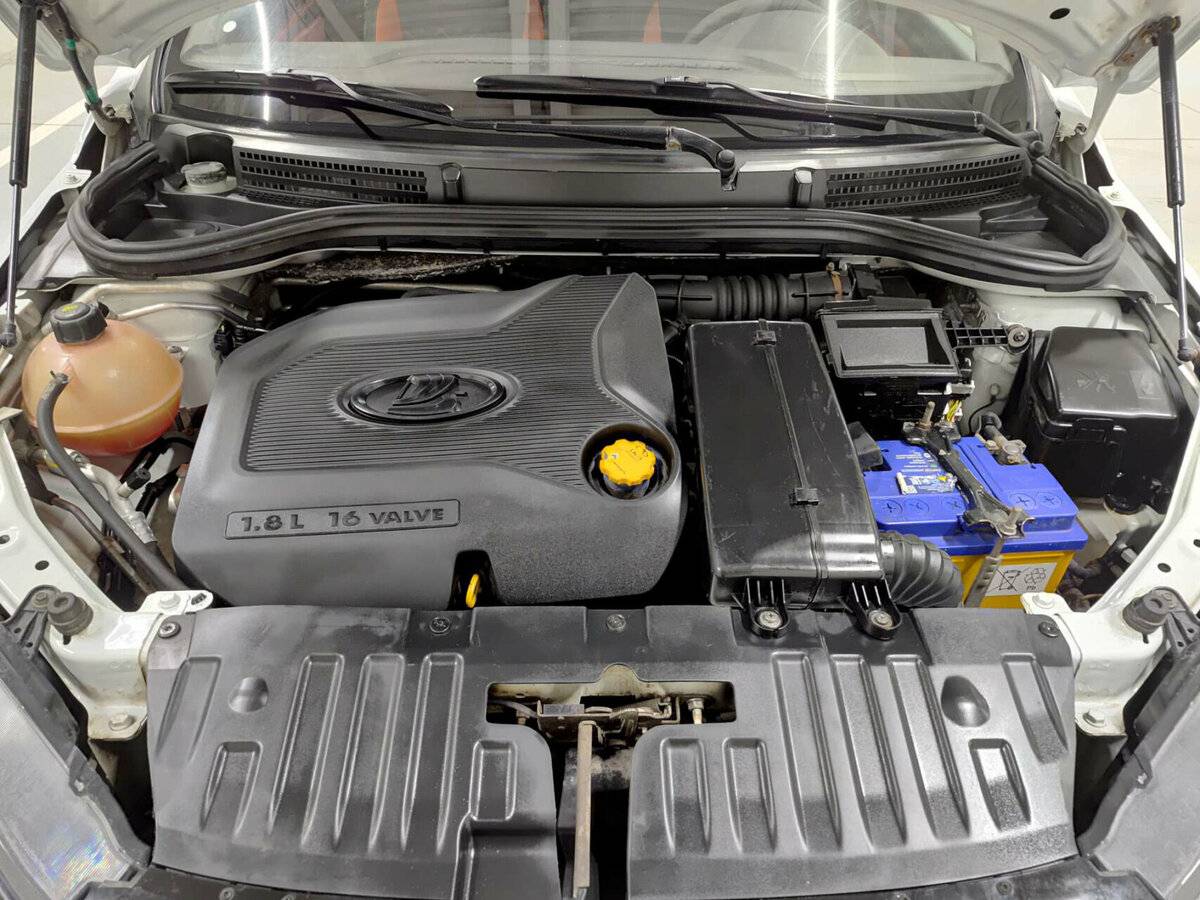 Lada (ВАЗ) Vesta SW I, 2018 - Фото №8