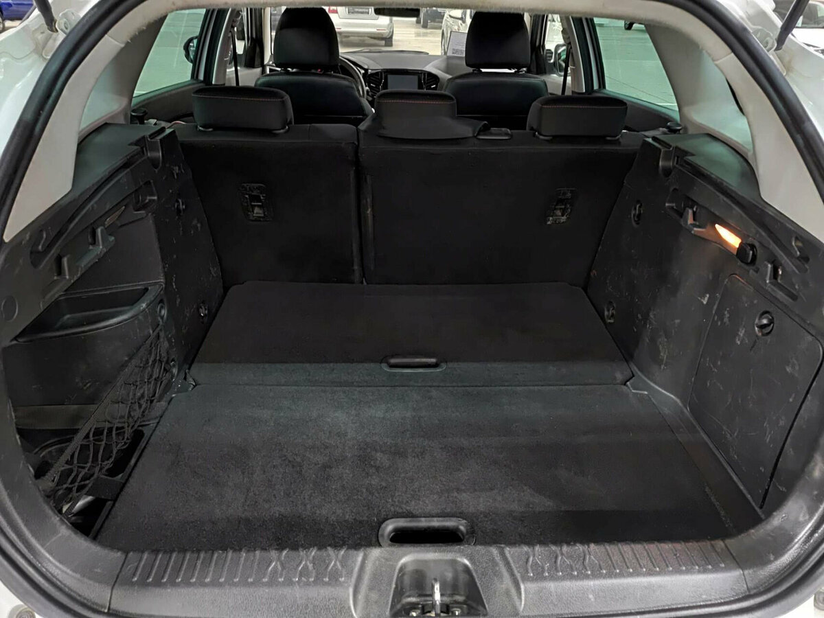 Lada (ВАЗ) Vesta SW I, 2018 - Фото №9