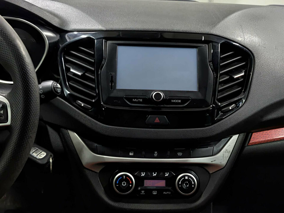 Lada (ВАЗ) Vesta SW I, 2018 - Фото №14