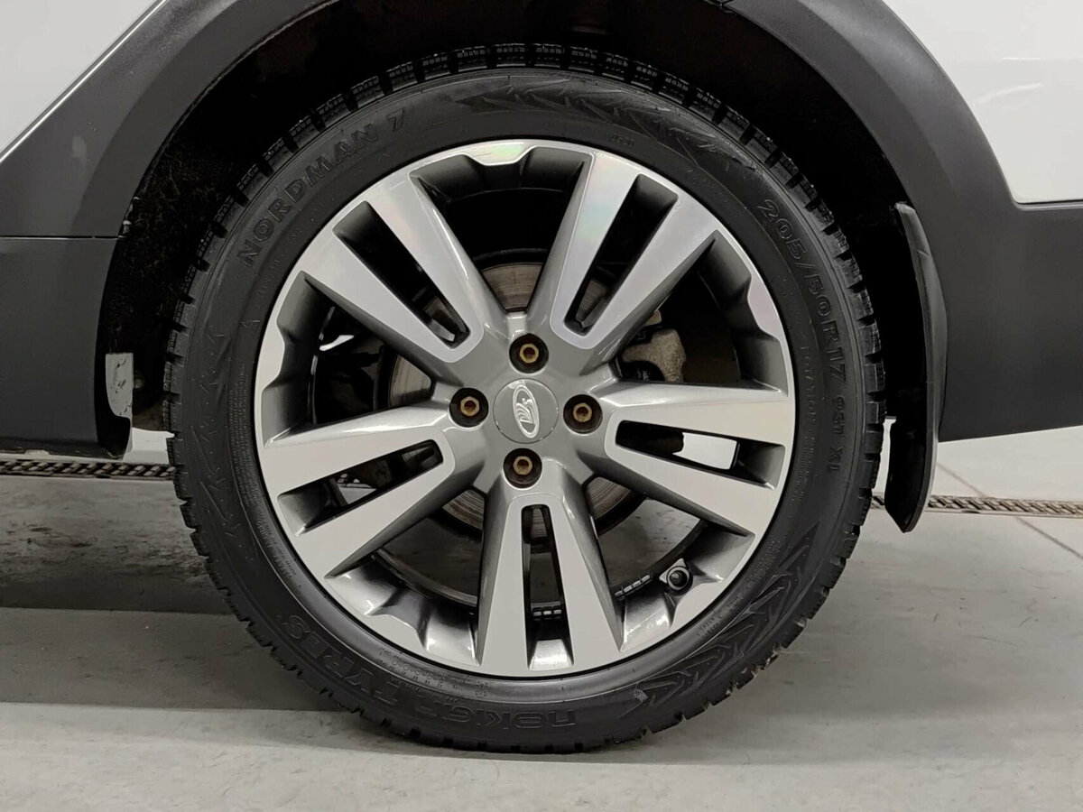 Lada (ВАЗ) Vesta SW I, 2018 - Фото №17