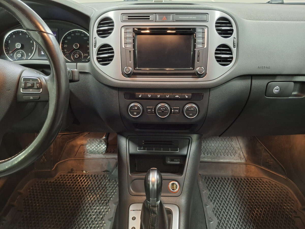 Volkswagen Tiguan I Рестайлинг, 2016 - Фото №14