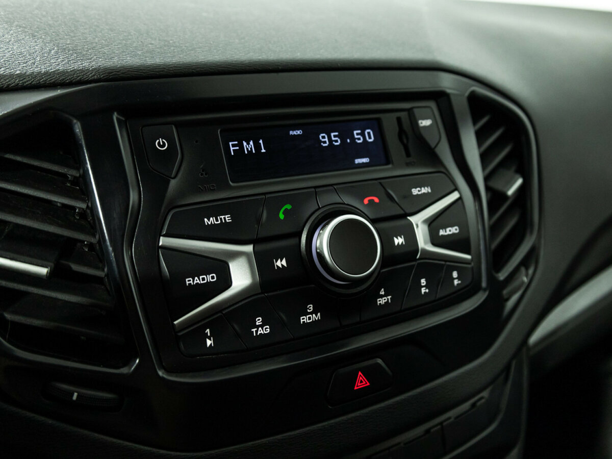 Lada (ВАЗ) Vesta SW I, 2020 - Фото №14