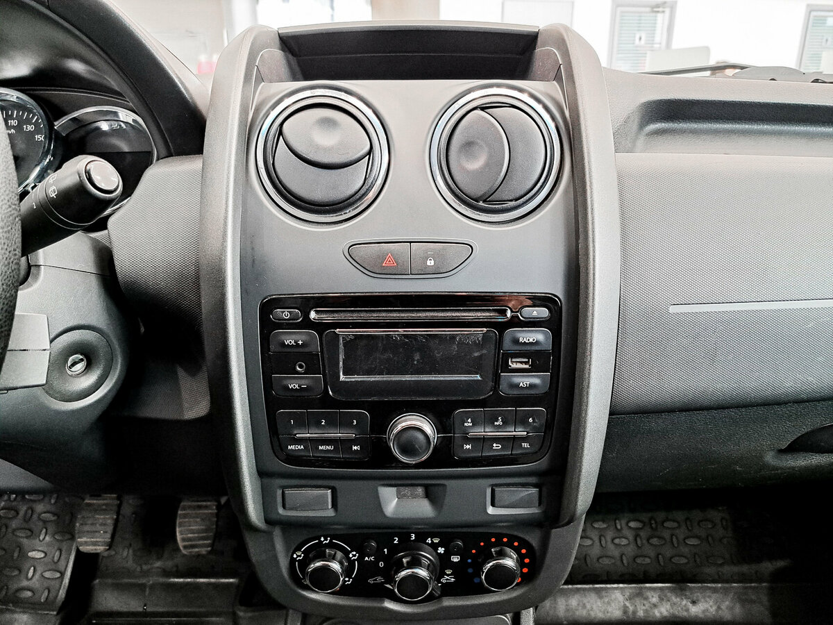 Renault Duster I Рестайлинг, 2015 - Фото №12