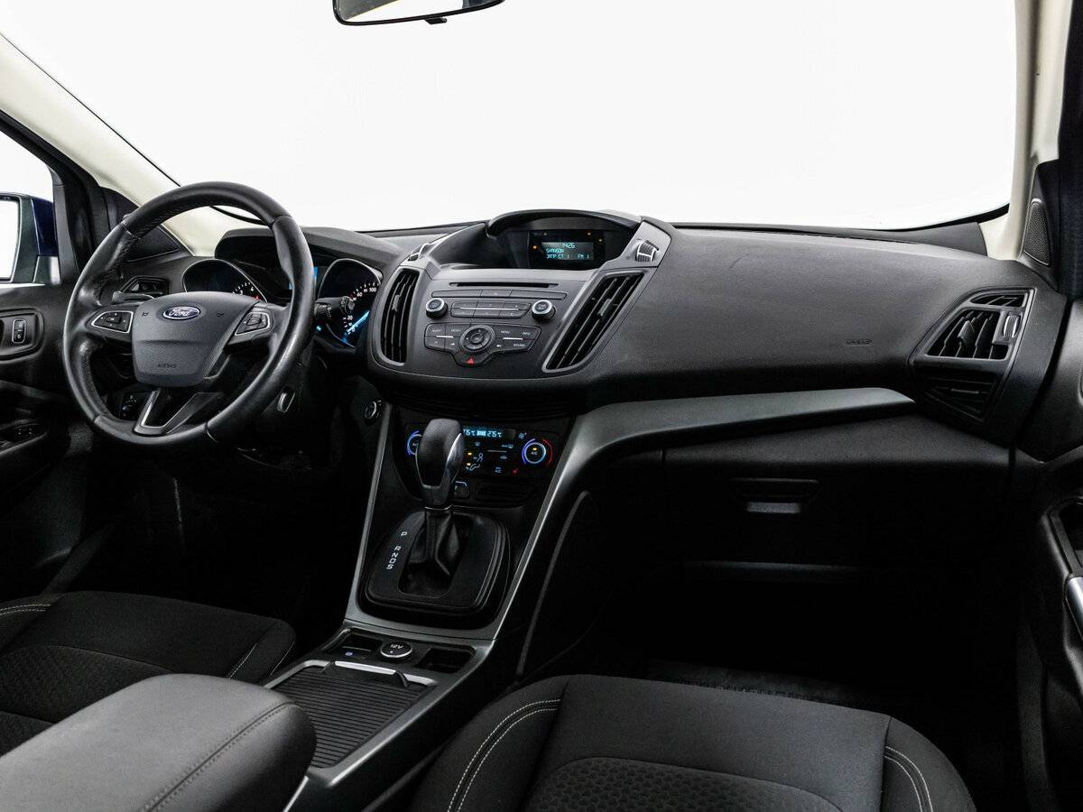 Ford Kuga II Рестайлинг, 2017 - Фото №6
