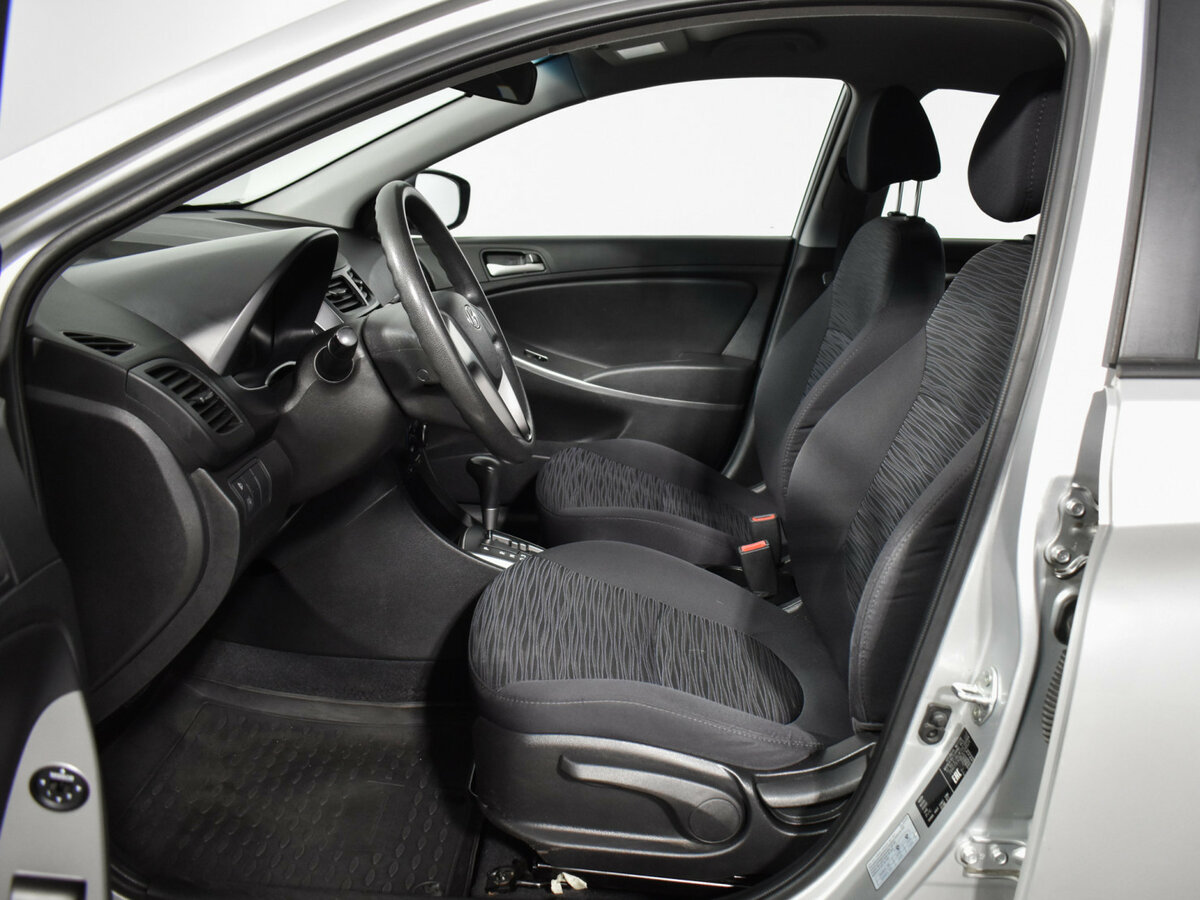 Hyundai Solaris I Рестайлинг, 2015 - Фото №9