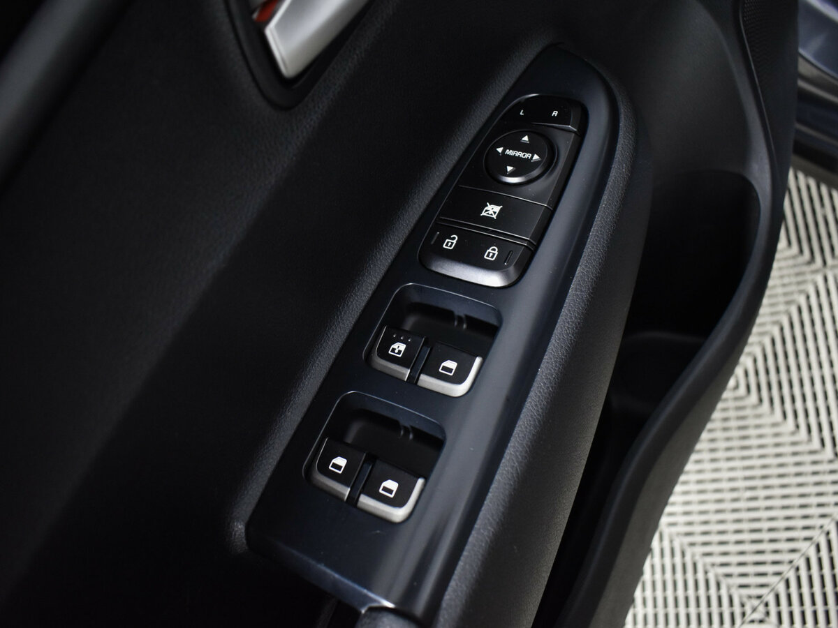 Kia Rio X-Line IV, 2018 - Фото №14