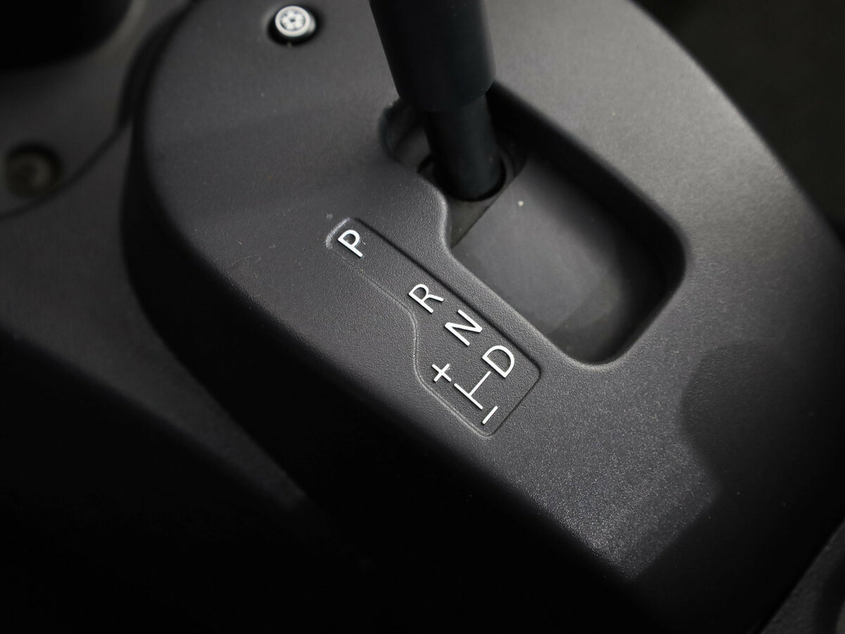 Renault Logan I Рестайлинг, 2015 - Фото №9