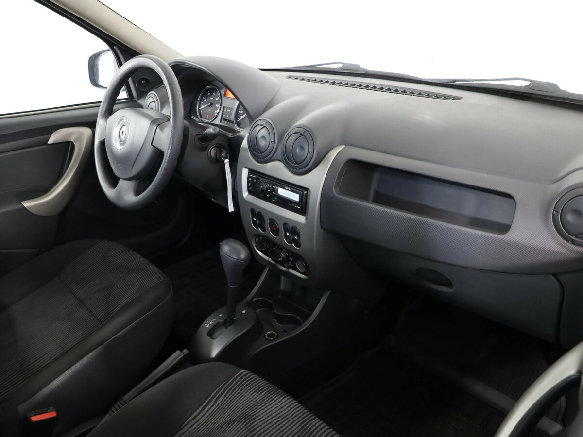 Renault Logan I Рестайлинг, 2015 - Фото №14