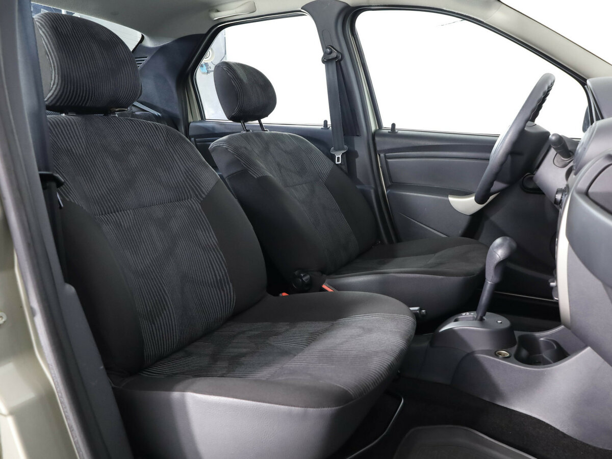 Renault Logan I Рестайлинг, 2015 - Фото №15