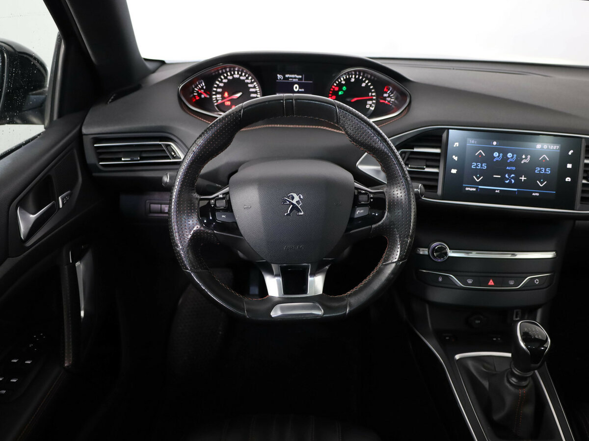 Peugeot 308 II Рестайлинг, 2019 - Фото №7