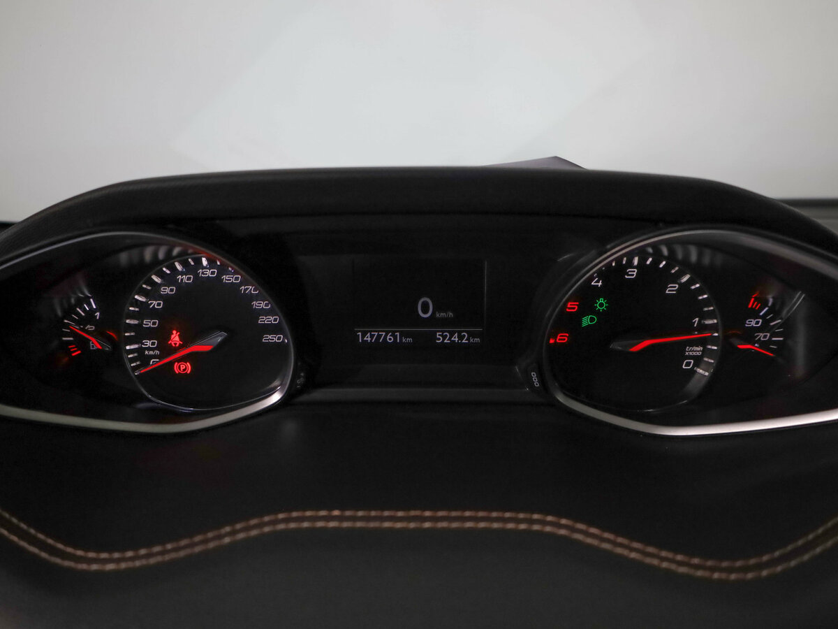 Peugeot 308 II Рестайлинг, 2019 - Фото №8