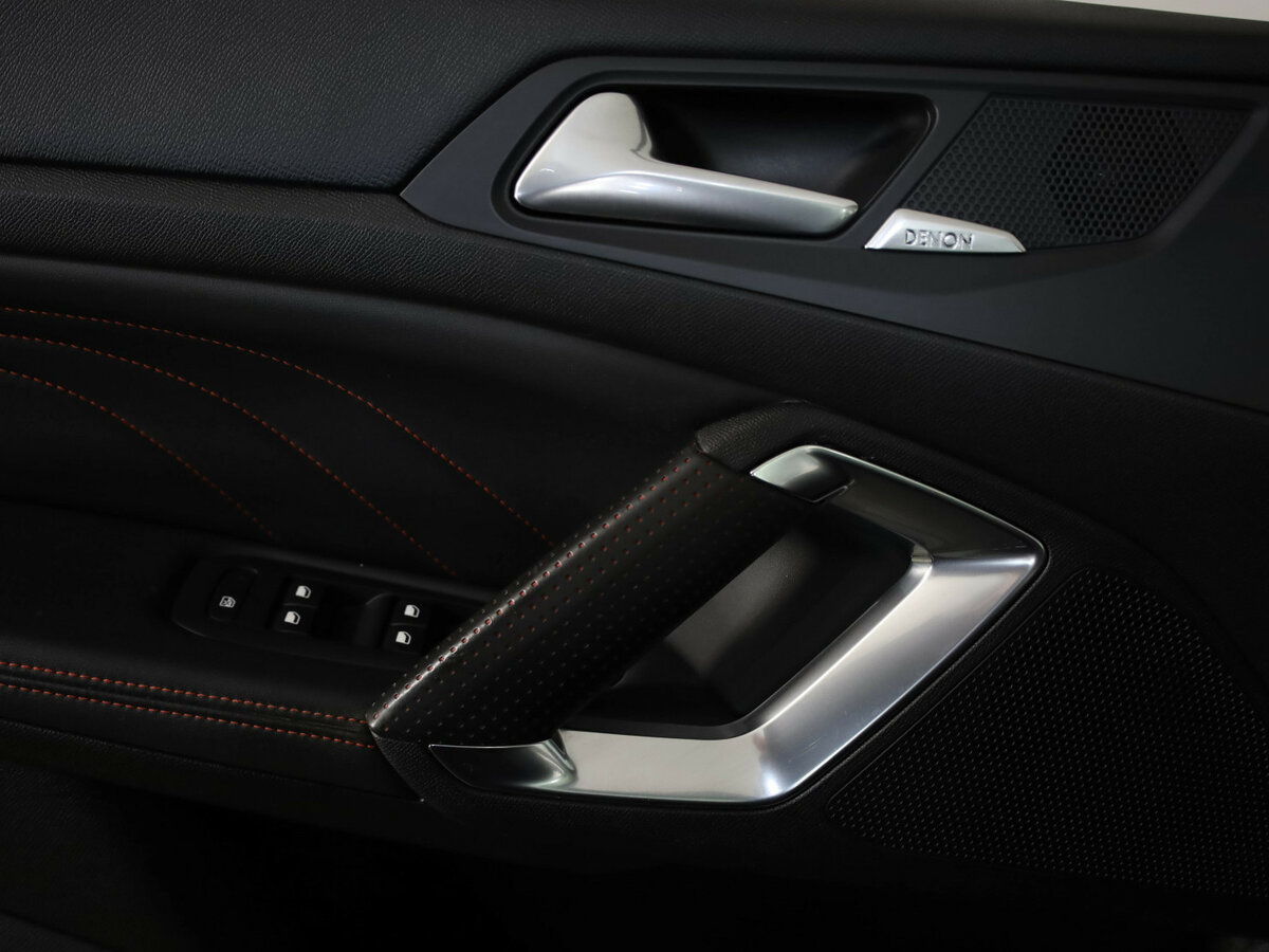 Peugeot 308 II Рестайлинг, 2019 - Фото №17